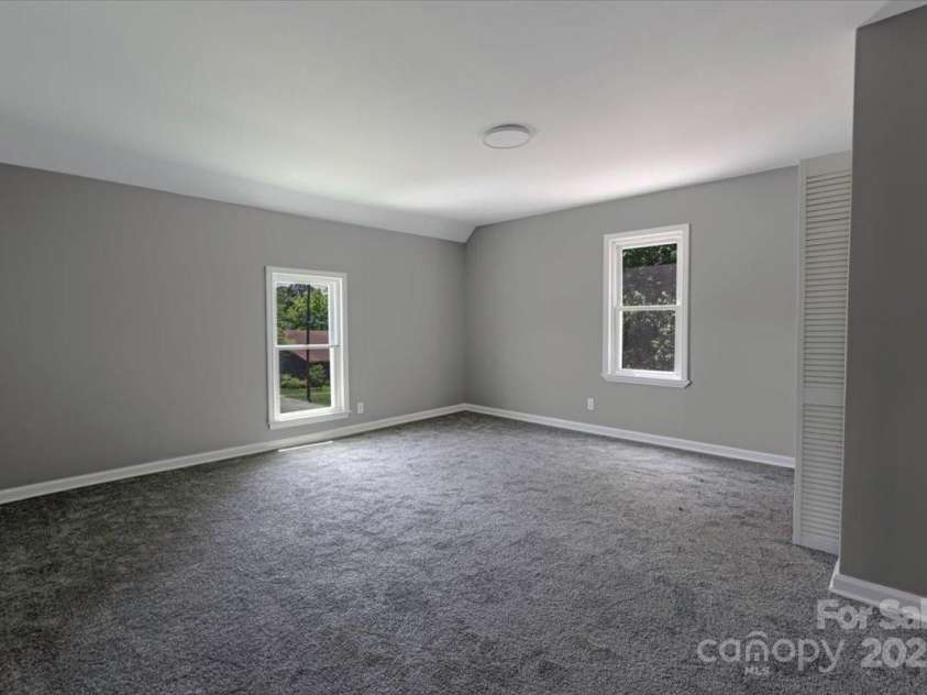 315 Washington Avenue, Bessemer City, NC 28016.  MLS# CAR4263277, YatesRealty ID 15990. 