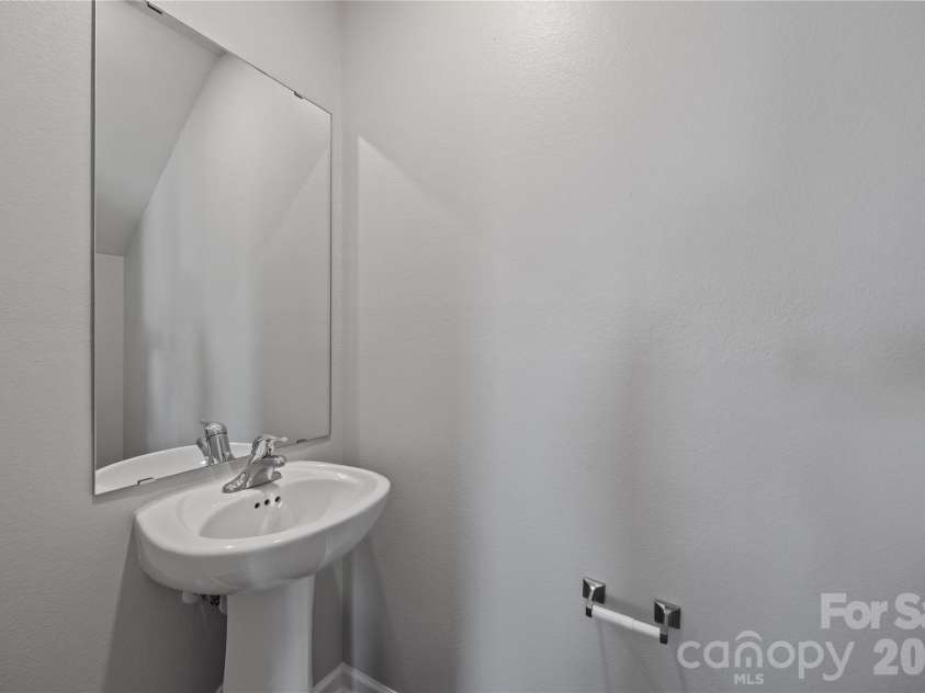163 Kipling Lane, Kings Mountain, NC 28086.  MLS# CAR4367011, YatesRealty ID 15991. 