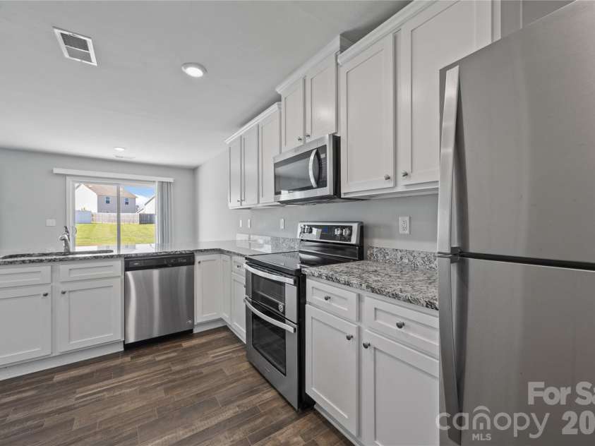 163 Kipling Lane, Kings Mountain, NC 28086.  MLS# CAR4367011, YatesRealty ID 15991. 