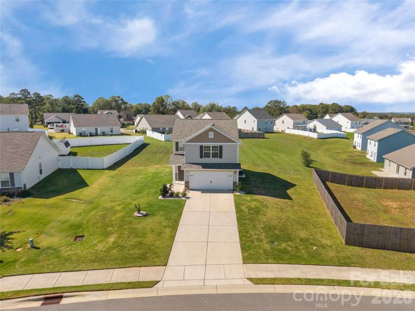 163 Kipling Lane, Kings Mountain, NC 28086.  MLS# CAR4367011, YatesRealty ID 15991. 