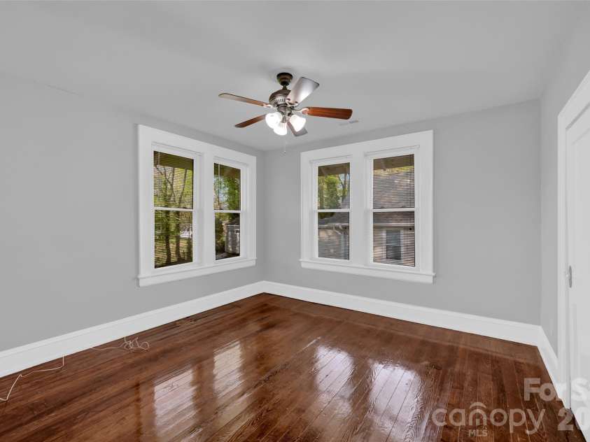 328-330 3rd Avenue, Hickory, NC 28602.  MLS# CAR4365947, YatesRealty ID 15992. 