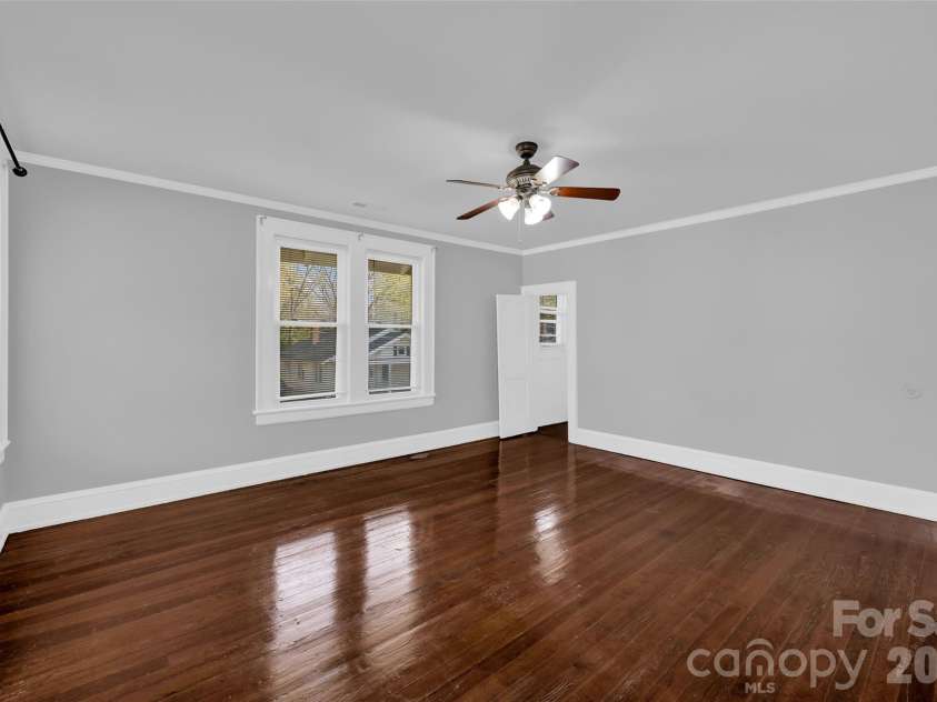 328-330 3rd Avenue, Hickory, NC 28602.  MLS# CAR4365947, YatesRealty ID 15992. 