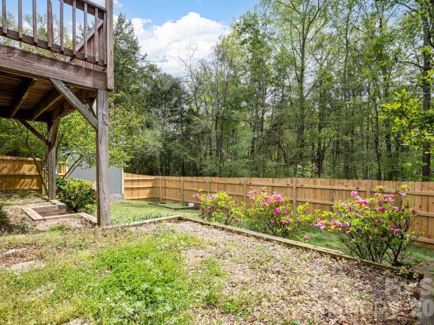 610 Mountain Place, Albemarle, NC 28001.  MLS# CAR4366298, YatesRealty ID 15993. 
