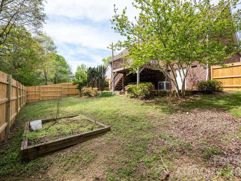 610 Mountain Place, Albemarle, NC 28001.  MLS# CAR4366298, YatesRealty ID 15993. 
