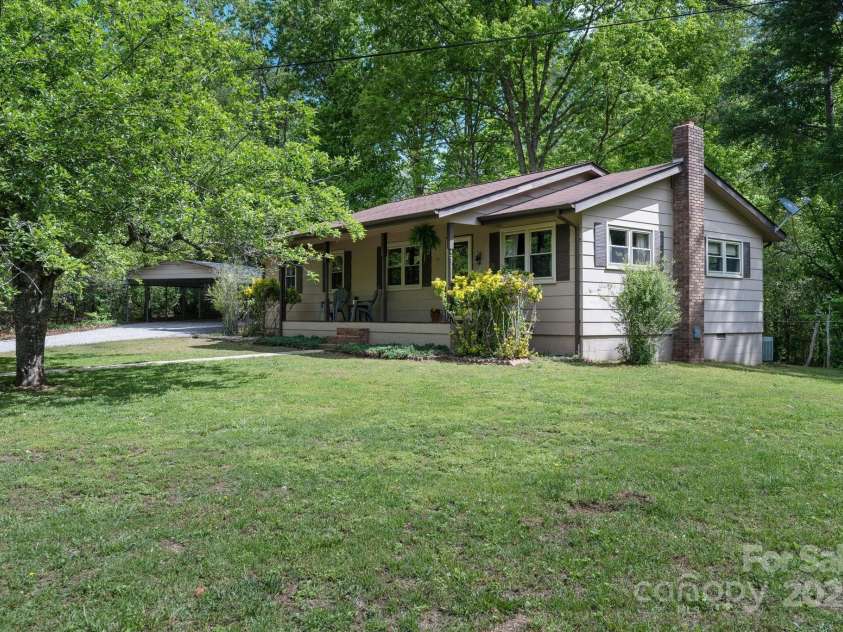 12 Thumper Lane, Arden, NC 28704.  MLS# CAR4257191, YatesRealty ID 15994. 