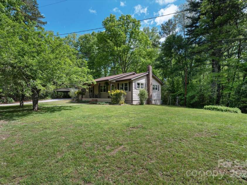 12 Thumper Lane, Arden, NC 28704.  MLS# CAR4257191, YatesRealty ID 15994. 