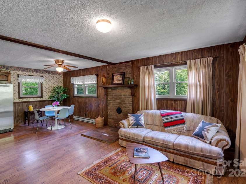 12 Thumper Lane, Arden, NC 28704.  MLS# CAR4257191, YatesRealty ID 15994. 