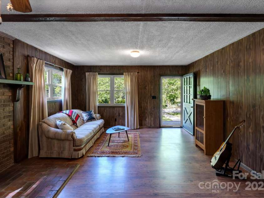 12 Thumper Lane, Arden, NC 28704.  MLS# CAR4257191, YatesRealty ID 15994. 