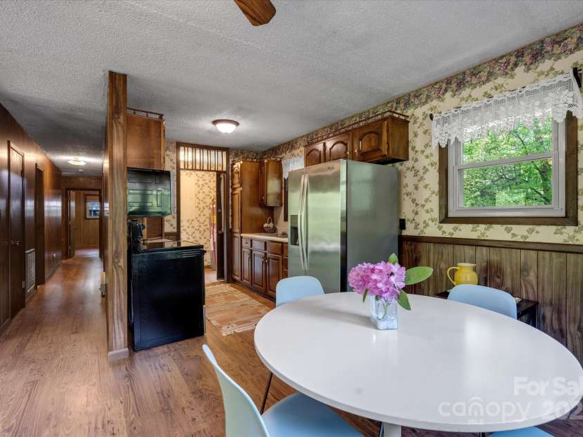 12 Thumper Lane, Arden, NC 28704.  MLS# CAR4257191, YatesRealty ID 15994. 