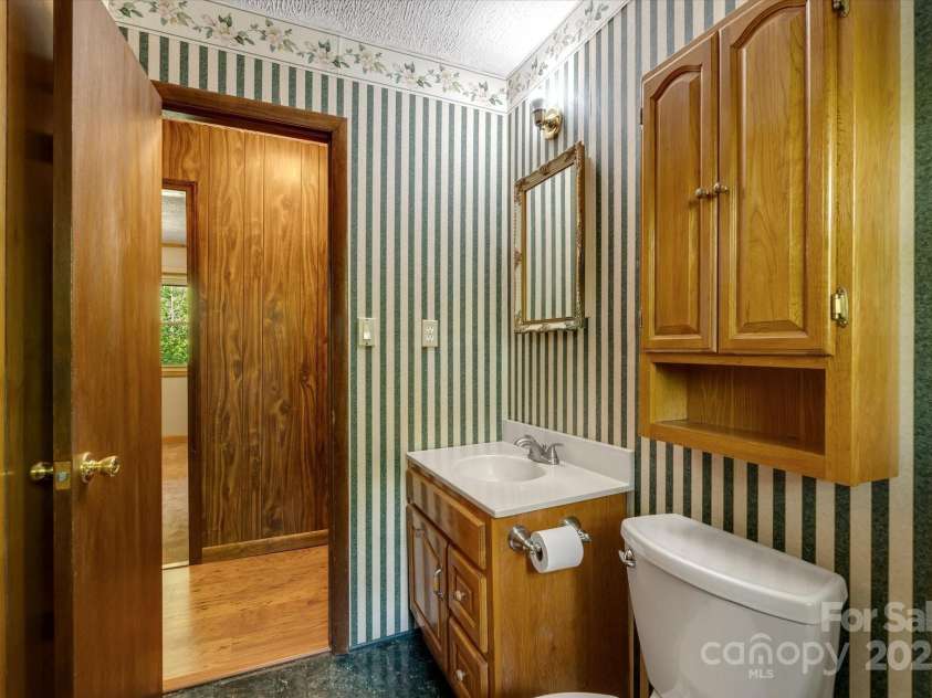 12 Thumper Lane, Arden, NC 28704.  MLS# CAR4257191, YatesRealty ID 15994. 