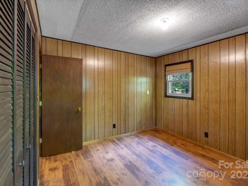 12 Thumper Lane, Arden, NC 28704.  MLS# CAR4257191, YatesRealty ID 15994. 