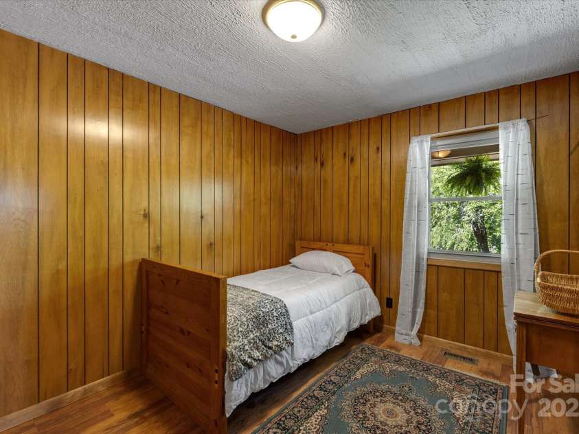 12 Thumper Lane, Arden, NC 28704.  MLS# CAR4257191, YatesRealty ID 15994. 