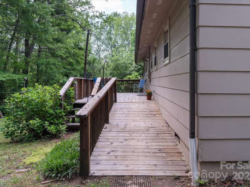 12 Thumper Lane, Arden, NC 28704.  MLS# CAR4257191, YatesRealty ID 15994. 