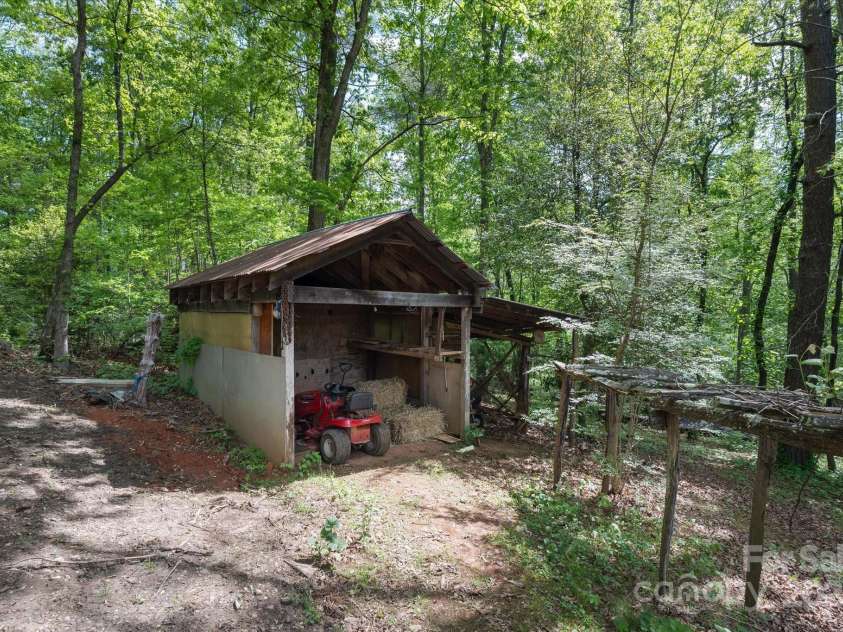 12 Thumper Lane, Arden, NC 28704.  MLS# CAR4257191, YatesRealty ID 15994. 