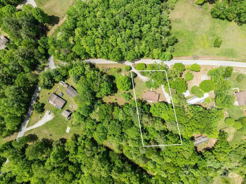 12 Thumper Lane, Arden, NC 28704.  MLS# CAR4257191, YatesRealty ID 15994. 