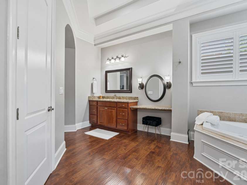 7575 Cottonwood Drive, Denver, NC 28037.  MLS# CAR4367769, YatesRealty ID 15994. 