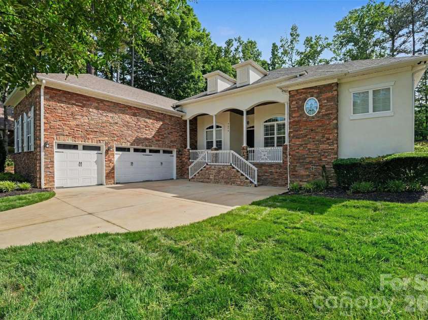7575 Cottonwood Drive, Denver, NC 28037.  MLS# CAR4367769, YatesRealty ID 15994. 