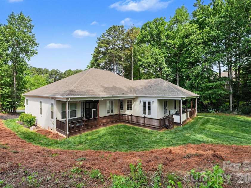 7575 Cottonwood Drive, Denver, NC 28037.  MLS# CAR4367769, YatesRealty ID 15994. 