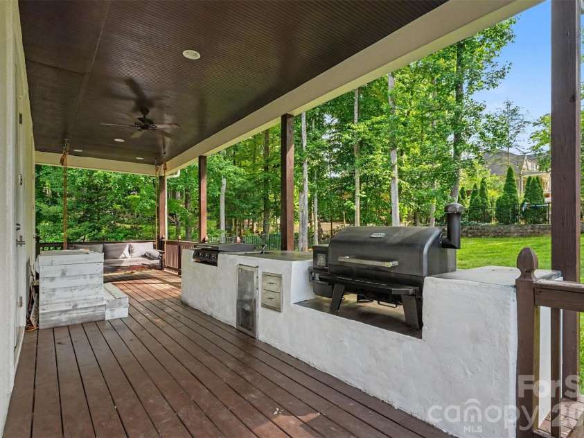 7575 Cottonwood Drive, Denver, NC 28037.  MLS# CAR4367769, YatesRealty ID 15994. 