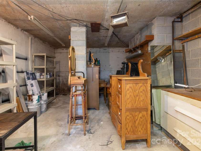 101 Jeanie Avenue, Black Mountain, NC 28711.  MLS# CAR4239479, YatesRealty ID 15995. 