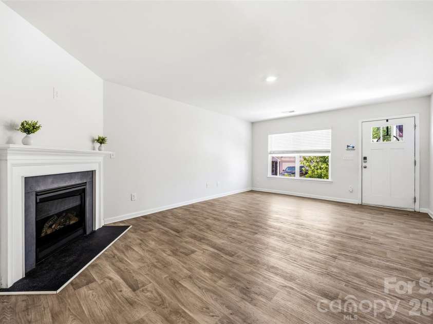 309 Oak Branch Road, Arden, NC 28704.  MLS# CAR4365148, YatesRealty ID 15995. 