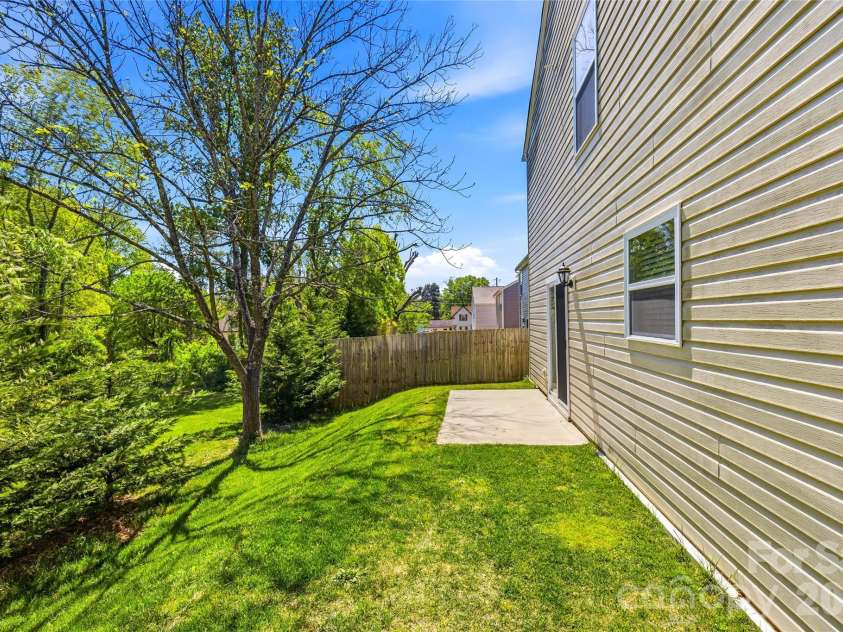 309 Oak Branch Road, Arden, NC 28704.  MLS# CAR4365148, YatesRealty ID 15995. 