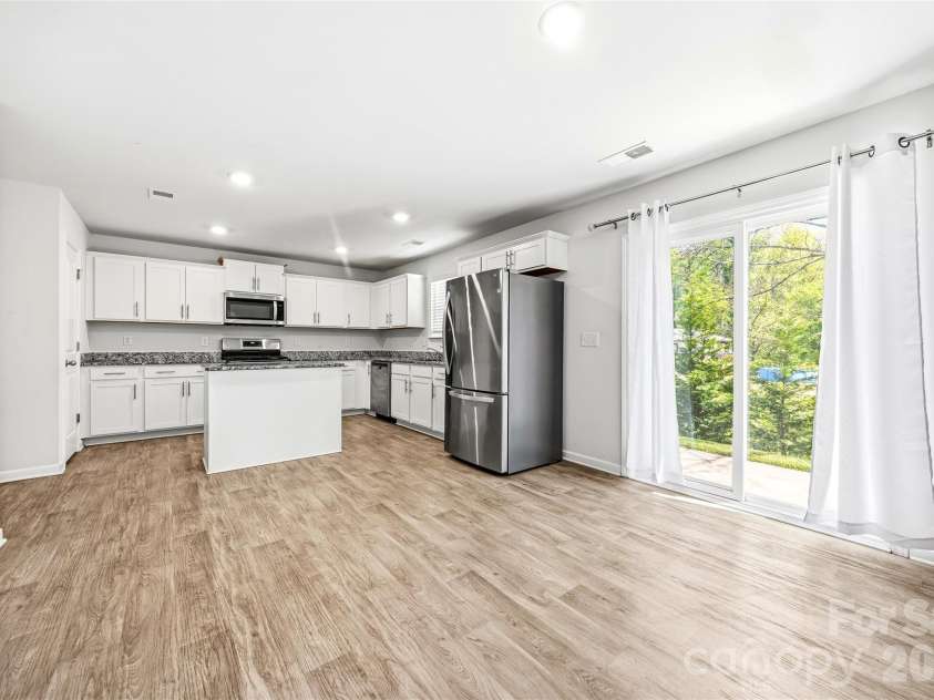 309 Oak Branch Road, Arden, NC 28704.  MLS# CAR4365148, YatesRealty ID 15995. 