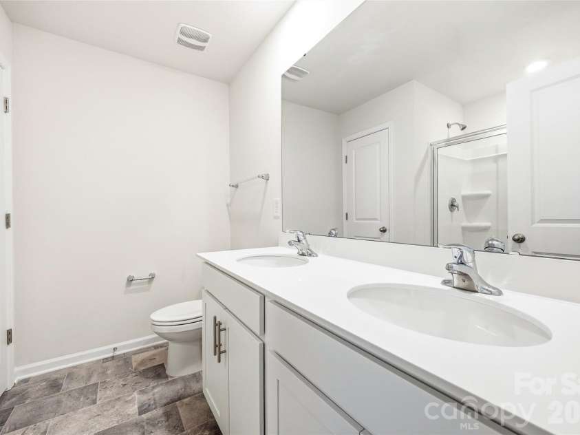 309 Oak Branch Road, Arden, NC 28704.  MLS# CAR4365148, YatesRealty ID 15995. 