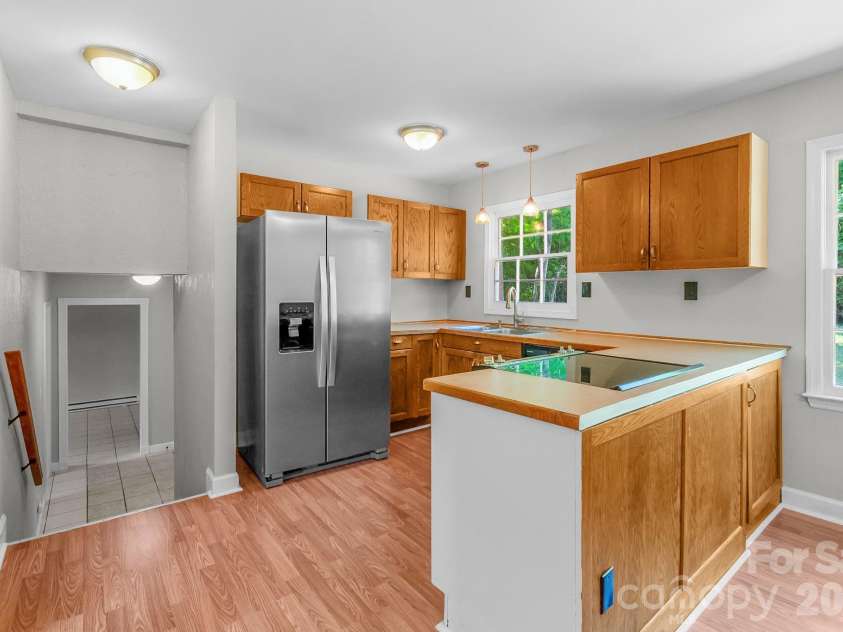 816 Anne Avenue, Waxhaw, NC 28173.  MLS# CAR4368696, YatesRealty ID 15997. 