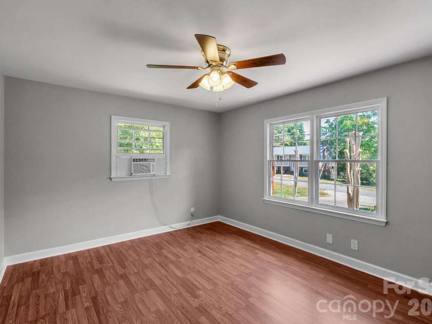 816 Anne Avenue, Waxhaw, NC 28173.  MLS# CAR4368696, YatesRealty ID 15997. 