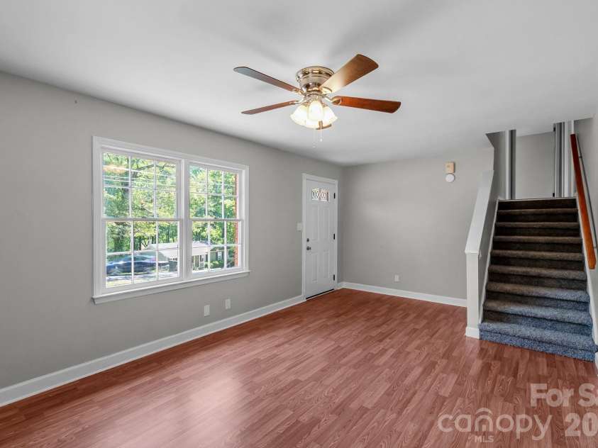 816 Anne Avenue, Waxhaw, NC 28173.  MLS# CAR4368696, YatesRealty ID 15997. 