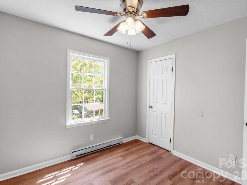 816 Anne Avenue, Waxhaw, NC 28173.  MLS# CAR4368696, YatesRealty ID 15997. 