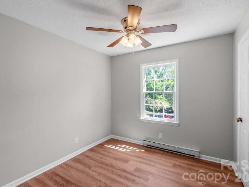 816 Anne Avenue, Waxhaw, NC 28173.  MLS# CAR4368696, YatesRealty ID 15997. 
