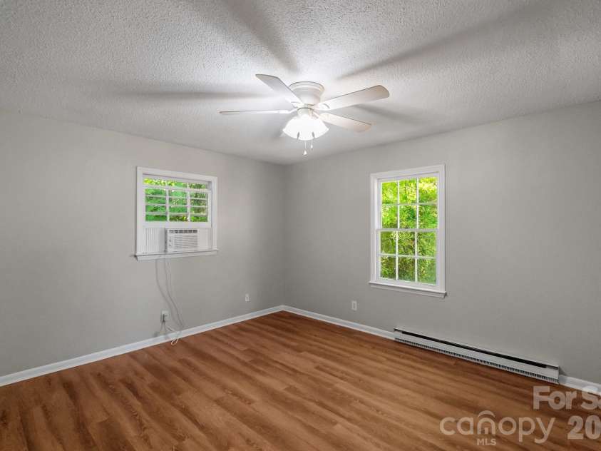 816 Anne Avenue, Waxhaw, NC 28173.  MLS# CAR4368696, YatesRealty ID 15997. 