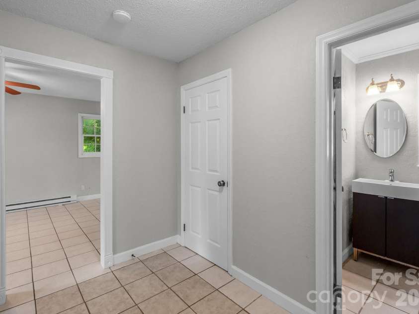816 Anne Avenue, Waxhaw, NC 28173.  MLS# CAR4368696, YatesRealty ID 15997. 