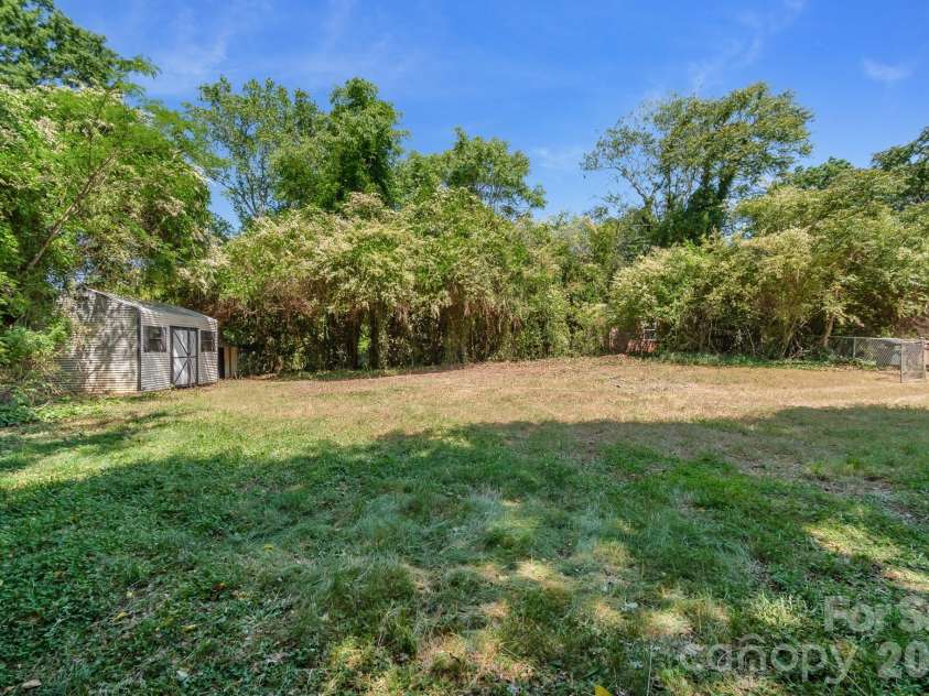 816 Anne Avenue, Waxhaw, NC 28173.  MLS# CAR4368696, YatesRealty ID 15997. 