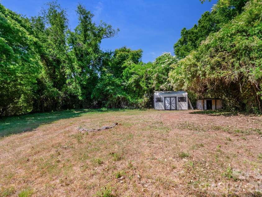 816 Anne Avenue, Waxhaw, NC 28173.  MLS# CAR4368696, YatesRealty ID 15997. 