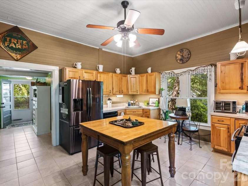 221 Main Street, Clover, SC 29710.  MLS# CAR4400070, YatesRealty ID 16. Kitchen