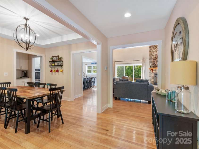 74 Woodlyn Etch Drive, Hendersonville, NC 28792.  MLS# CAR4299485, YatesRealty ID 16. 