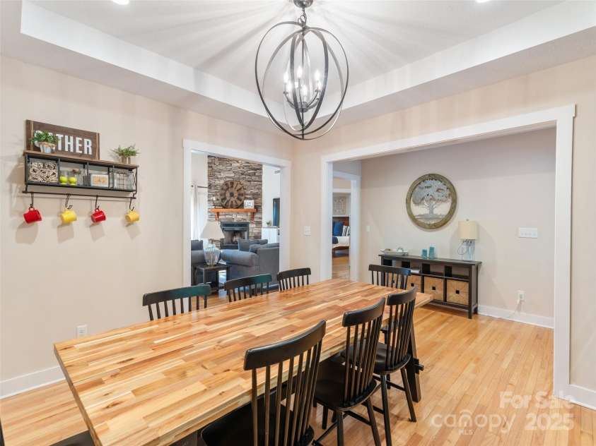 74 Woodlyn Etch Drive, Hendersonville, NC 28792.  MLS# CAR4299485, YatesRealty ID 16. 