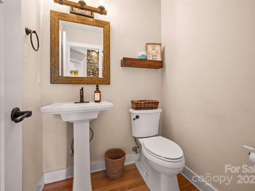 74 Woodlyn Etch Drive, Hendersonville, NC 28792.  MLS# CAR4299485, YatesRealty ID 16. 