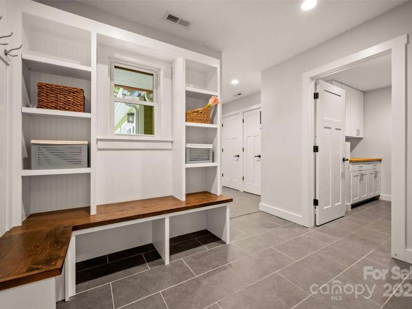 74 Woodlyn Etch Drive, Hendersonville, NC 28792.  MLS# CAR4299485, YatesRealty ID 16. 