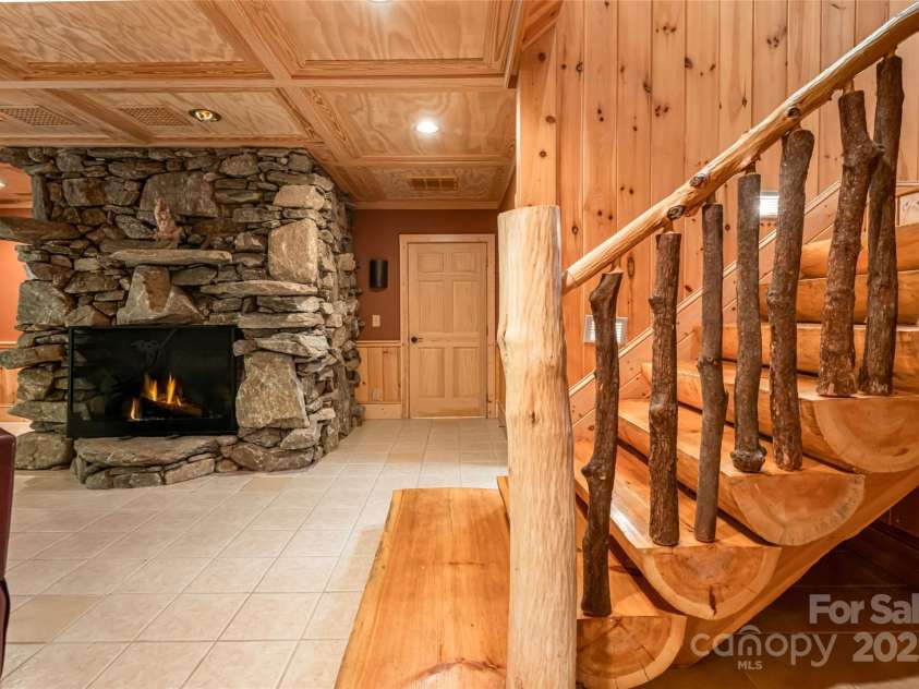 303 Flying Hawk Trail, Waynesville, NC 28786.  MLS# CAR4272138, YatesRealty ID 160. 