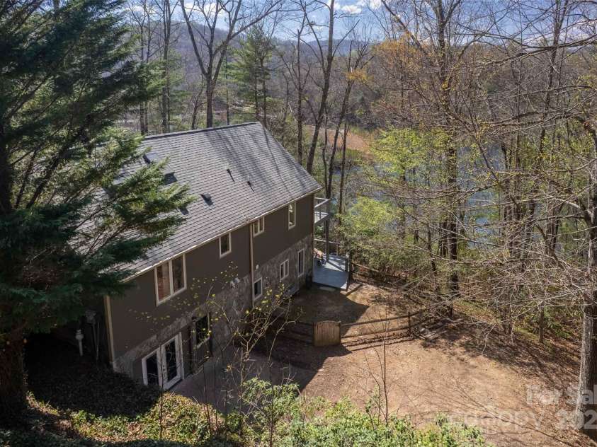 136 Dars Lane, Tuckasegee, NC 28783.  MLS# CAR4248083, YatesRealty ID 1600. 