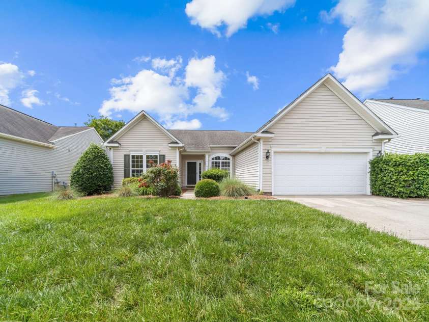 1107 Rachel Anne Drive, Belmont, NC 28012.  MLS# CAR4264432, YatesRealty ID 16002. 