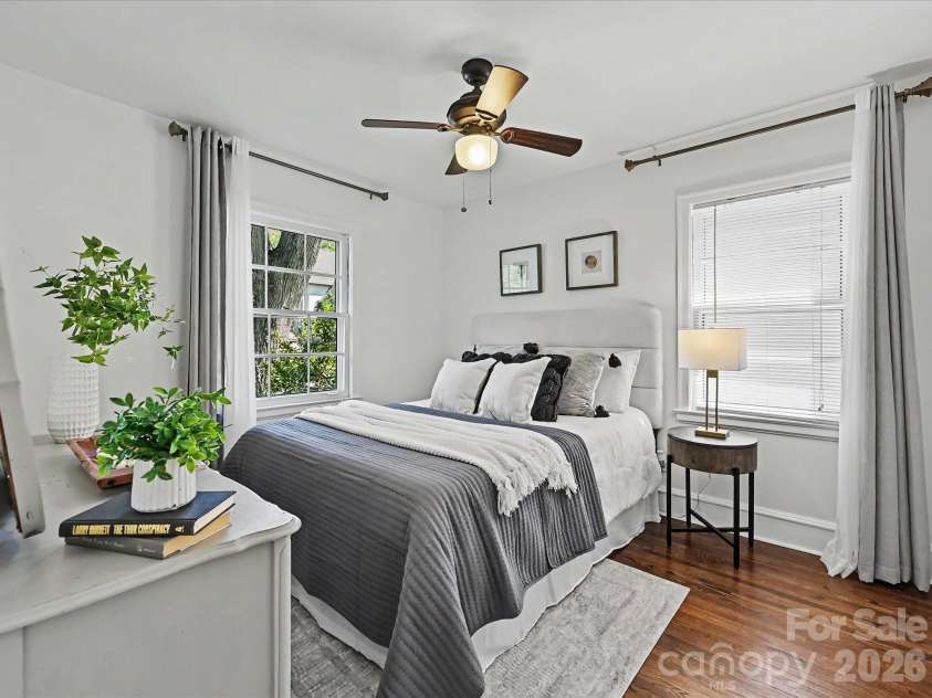 3016 Hanson Drive, Charlotte, NC 28207.  MLS# CAR4369911, YatesRealty ID 16002. Guest bedroom #1