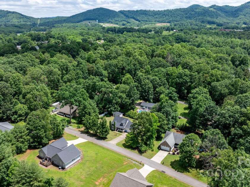 1321 Birch Drive, Morganton, NC 28655.  MLS# CAR4262868, YatesRealty ID 16003. 