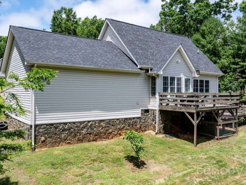 1321 Birch Drive, Morganton, NC 28655.  MLS# CAR4312396, YatesRealty ID 16003. 