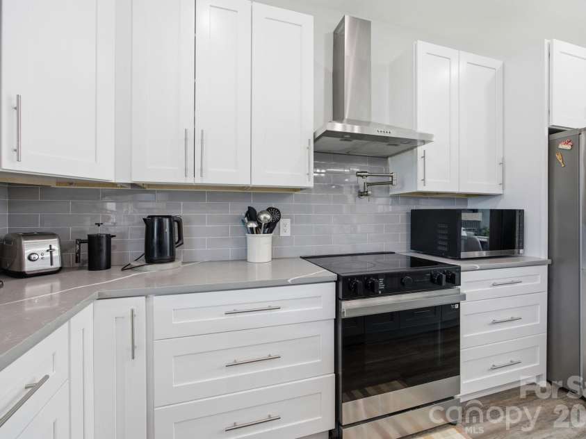 30 First Street, Canton, NC 28716.  MLS# CAR4369864, YatesRealty ID 16004. 