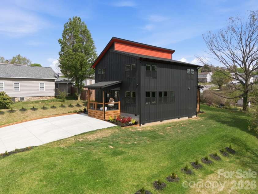 30 First Street, Canton, NC 28716.  MLS# CAR4369864, YatesRealty ID 16004. 